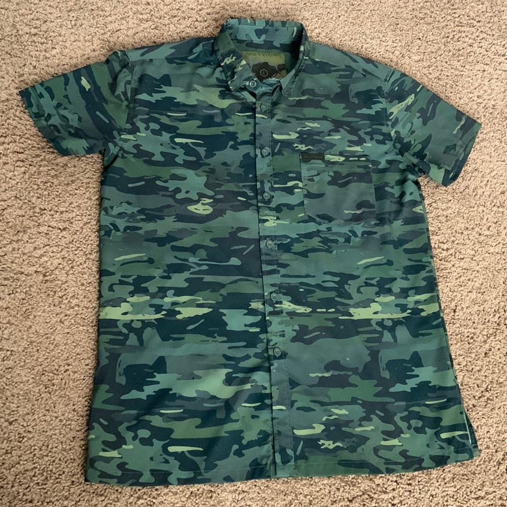 Men's Green Camo Short-Sleeve Button-Down Shirt